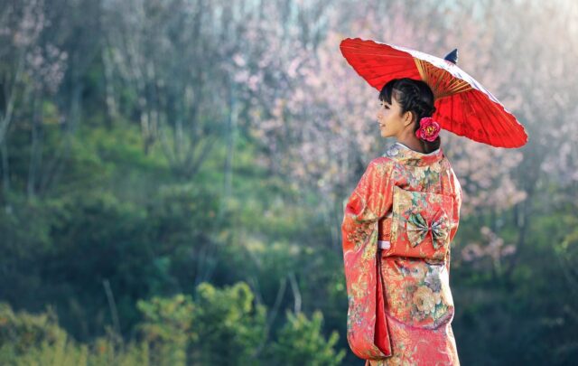 小芝風花はハーフなの？学歴や父親の職業・家族構成を調査！
