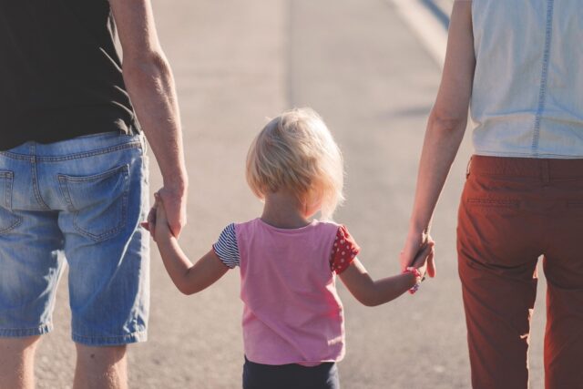 手越祐也の父親と母親はどんな人？再婚についても解説